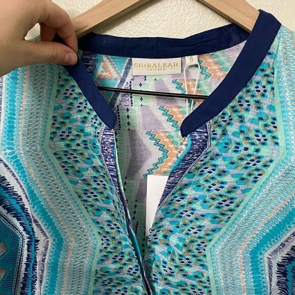 SHIRALEAH Chicago Mirabel Shirt Cover-Up - Picture 4 of 7